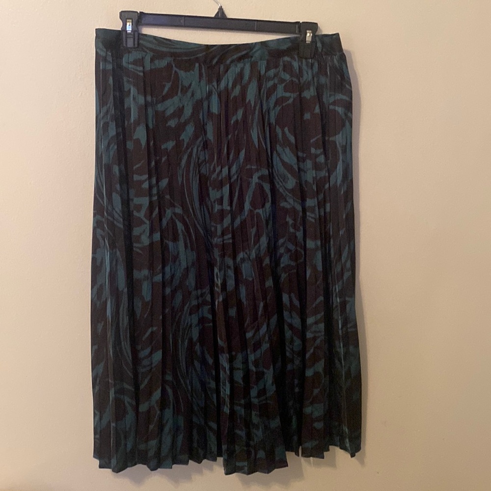 Scoop Green and Black Pleated Midi/Knee Length Skirt [Size: XL (16-18)]